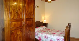 chambre 1 avec lit double