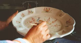 Handcrafted earthenware