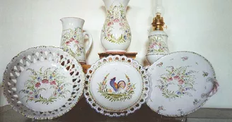 Handcrafted earthenware