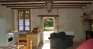 Gîte La Maison d'à Côté Séjour Cuisine