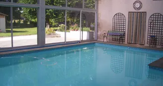 Gîte Le Petit Chail piscine Gîte Le Petit Chail piscine