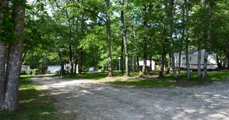 Camping Les Châtaigniers de l’Étang Vallier