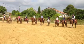 Les écuries des chênes