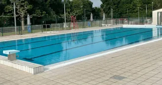 Outdoor swimming pool