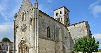 Collégiale Saint-Arthémy de Blanzac-Porcheresse