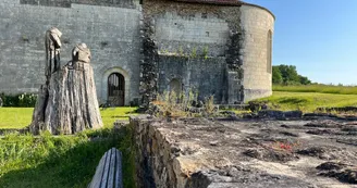 Le prieuré de Rauzet - Eglise grandmontaine Le prieuré de Rauzet - Eglise grandmontaine