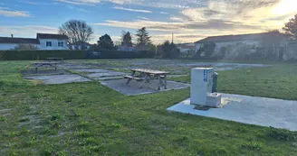 Aire de services camping-cars de l’Oisillon Aire de services camping-cars de l’Oisillon